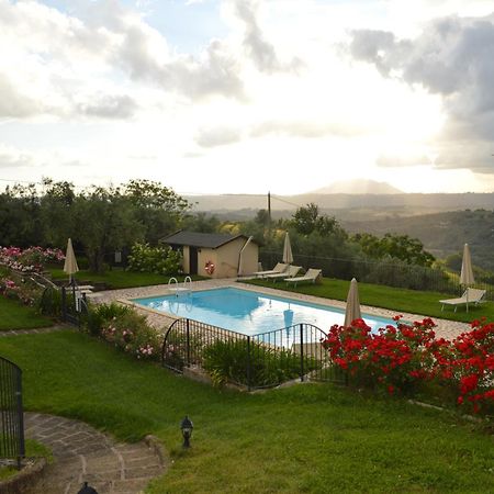 Villa Collebelvedere - Near Rome With Home Restaurant Fara in Sabina Bagian luar foto