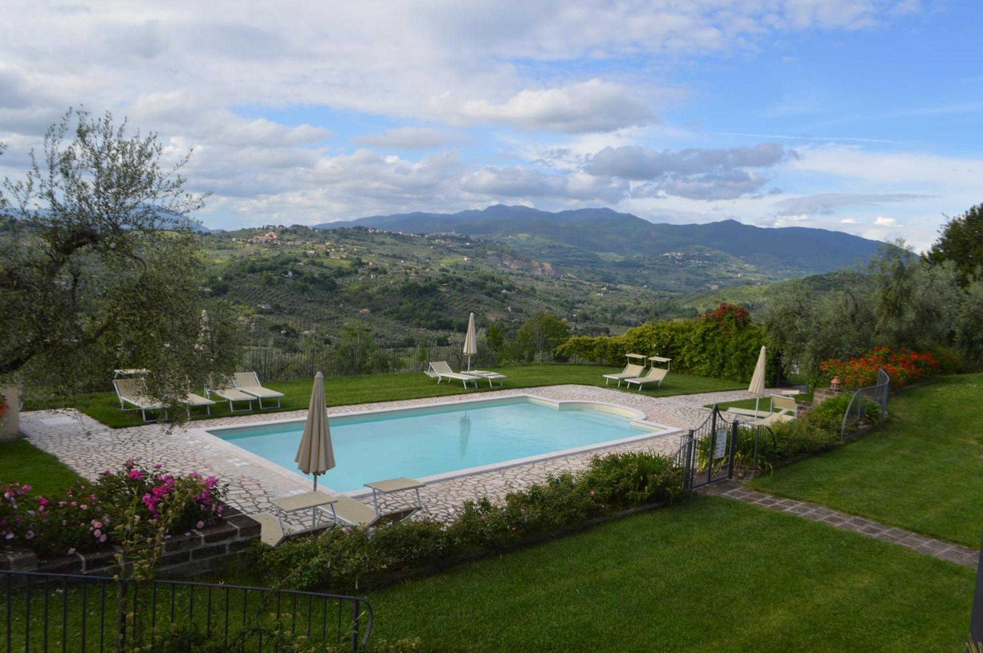 Villa Collebelvedere - Near Rome With Home Restaurant Fara in Sabina Bagian luar foto