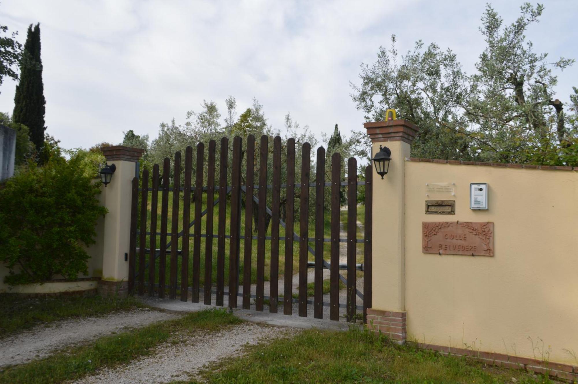 Villa Collebelvedere - Near Rome With Home Restaurant Fara in Sabina Bagian luar foto