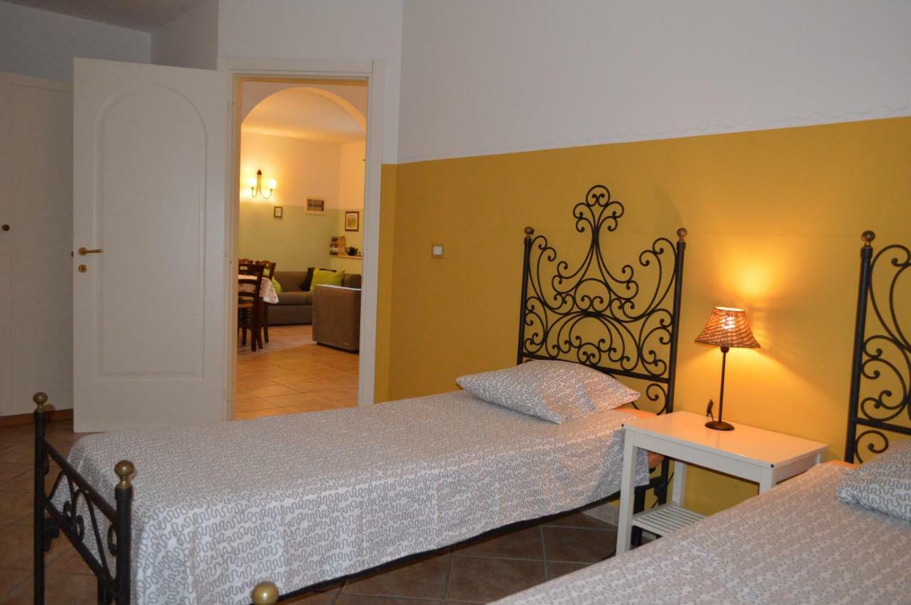 Villa Collebelvedere - Near Rome With Home Restaurant Fara in Sabina Bagian luar foto