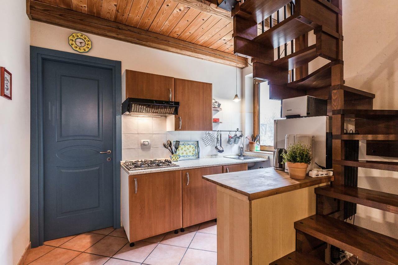 Villa Collebelvedere - Near Rome With Home Restaurant Fara in Sabina Bagian luar foto