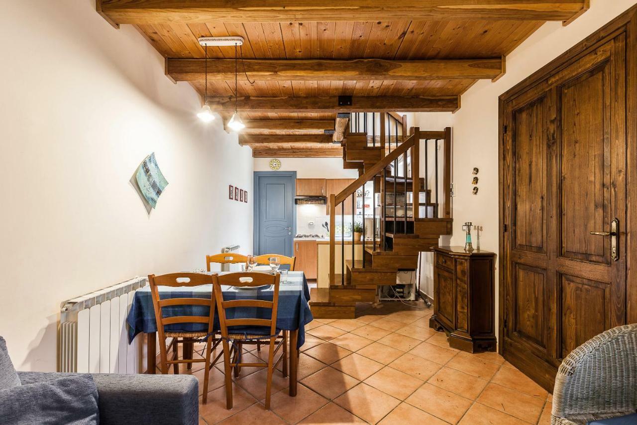 Villa Collebelvedere - Near Rome With Home Restaurant Fara in Sabina Bagian luar foto