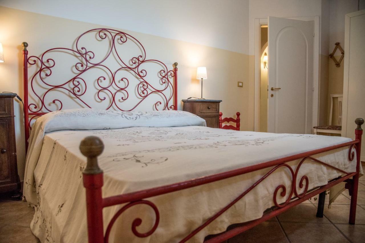 Villa Collebelvedere - Near Rome With Home Restaurant Fara in Sabina Bagian luar foto
